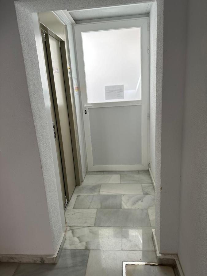 Estudio Carlos Madrid Bagian luar foto